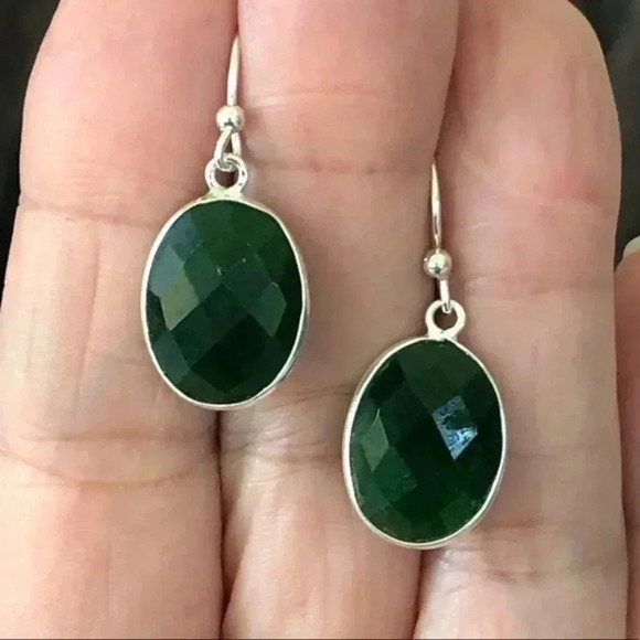 Emerald Green Quartz Beveled Oval 925 Sterling Silver Handmade Earrings NWT - Picture 1 of 3